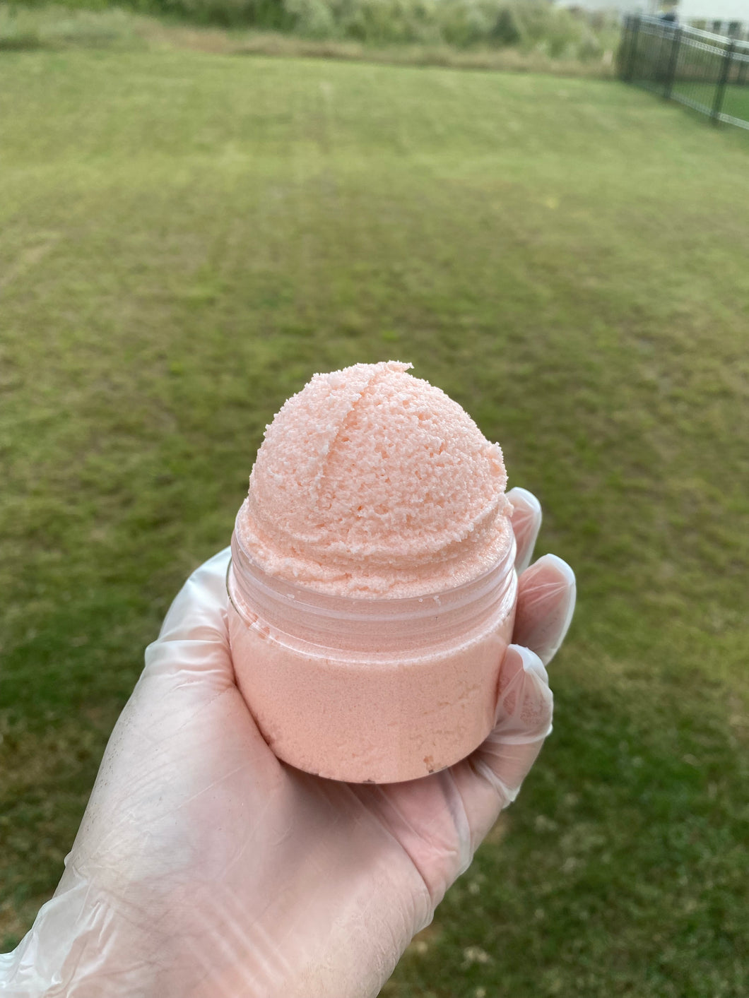 Rose Adore Foaming Body Scrub